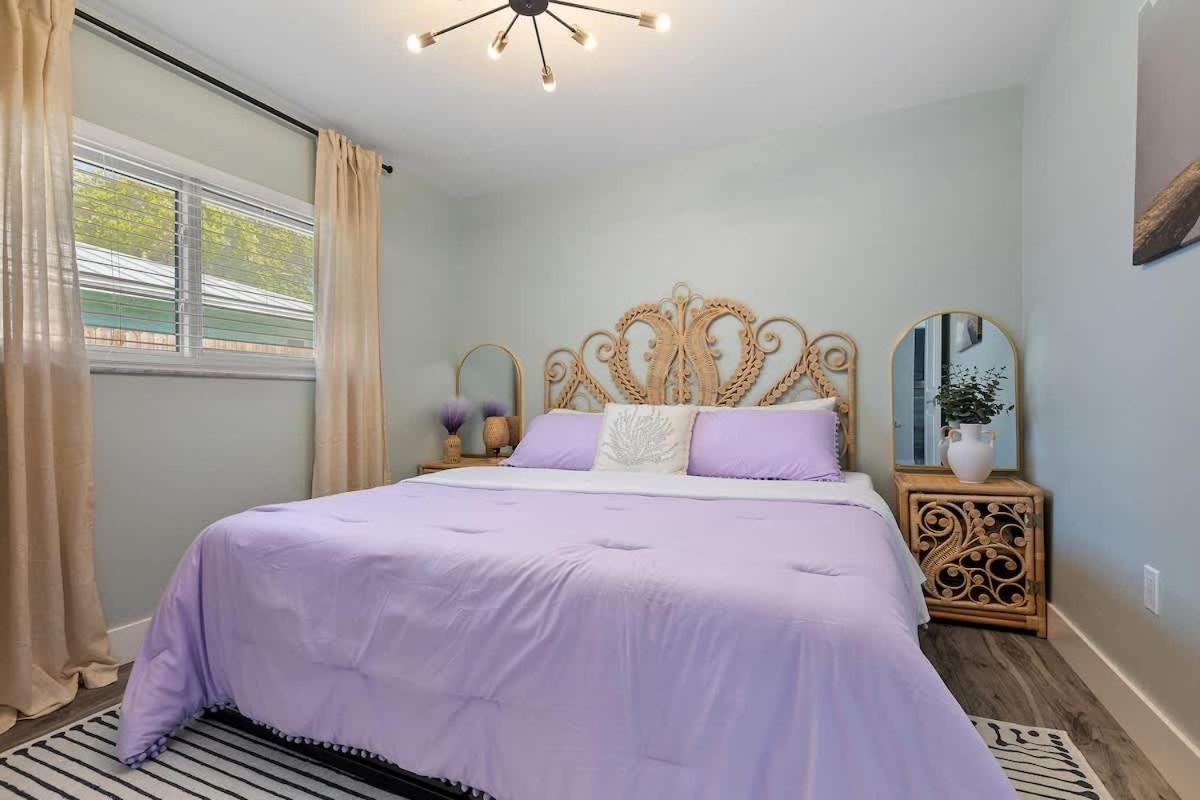 Heated Pool, Pet Friendly,Dunedin Beach Gem パームハーバー エクステリア 写真