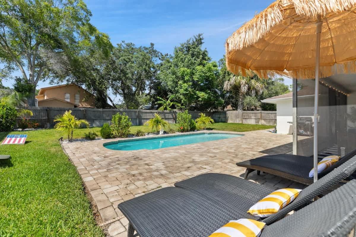 Heated Pool, Pet Friendly,Dunedin Beach Gem パームハーバー エクステリア 写真